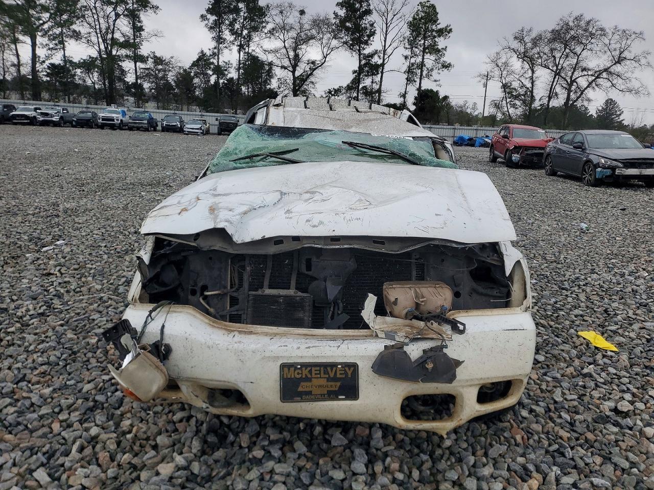 2000 Cadillac Escalade - Image 5