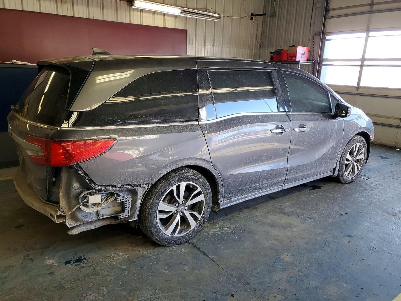 2019 Honda Odyssey Elite - Image 3