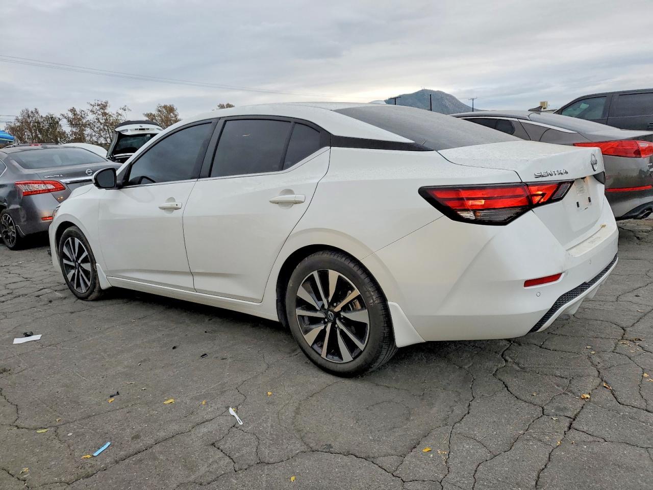 2024 Nissan Sentra Sv - Image 2