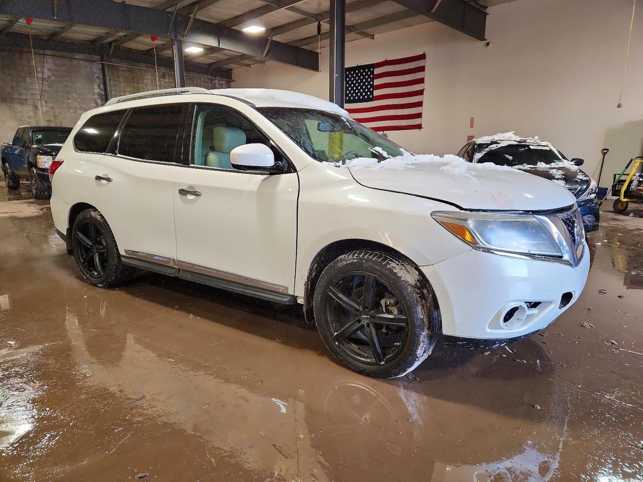 2014 Nissan Pathfinder S - Фото 4