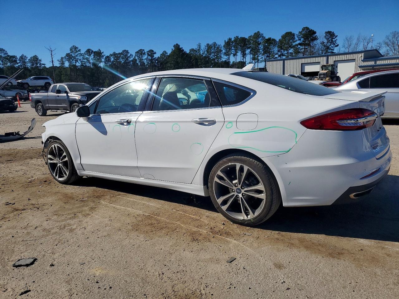 2020 Ford Fusion Titanium - Image 2