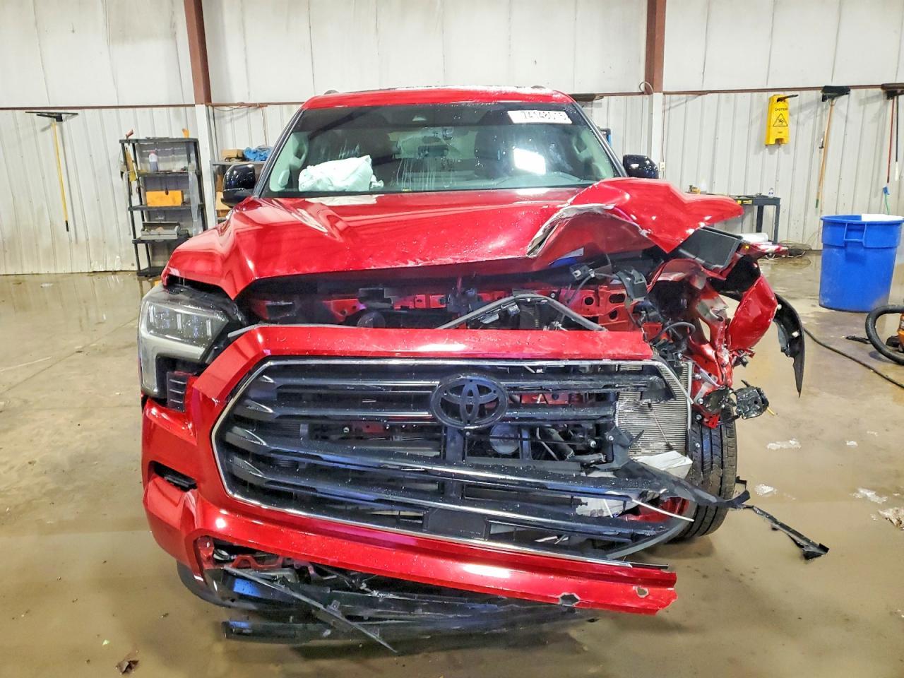 2024 Toyota Sequoia Limited - Фото 5