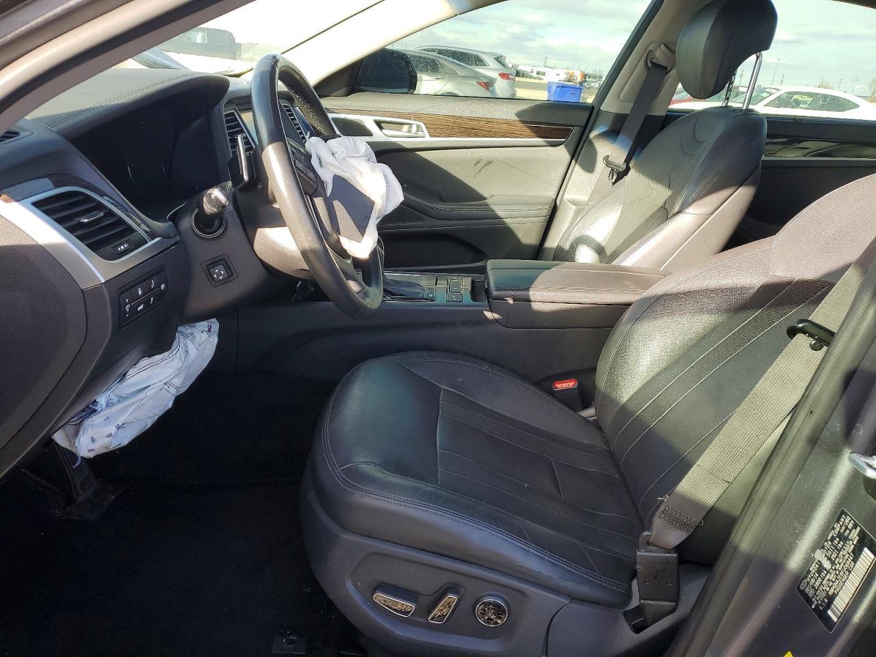 2015 Hyundai Genesis 3.8L - Фото 7