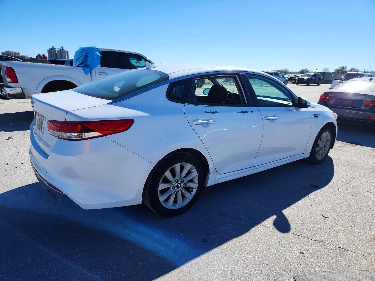 2016 Kia Optima Lx - Фото 3