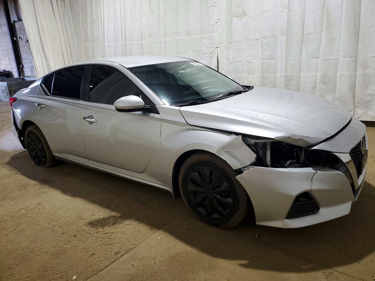 2020 Nissan Altima S - Фото 4