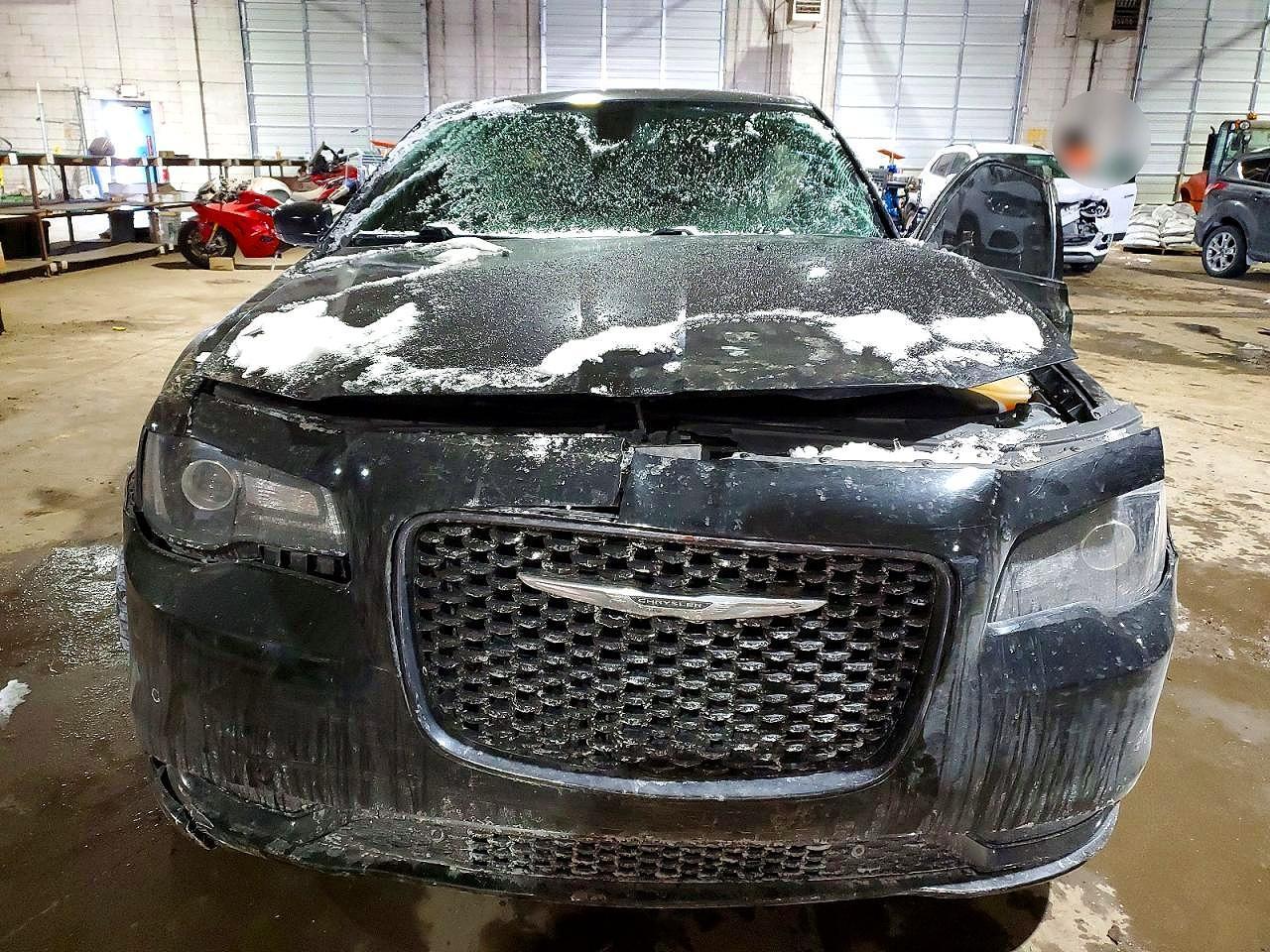 2017 Chrysler 300 S - Фото 5