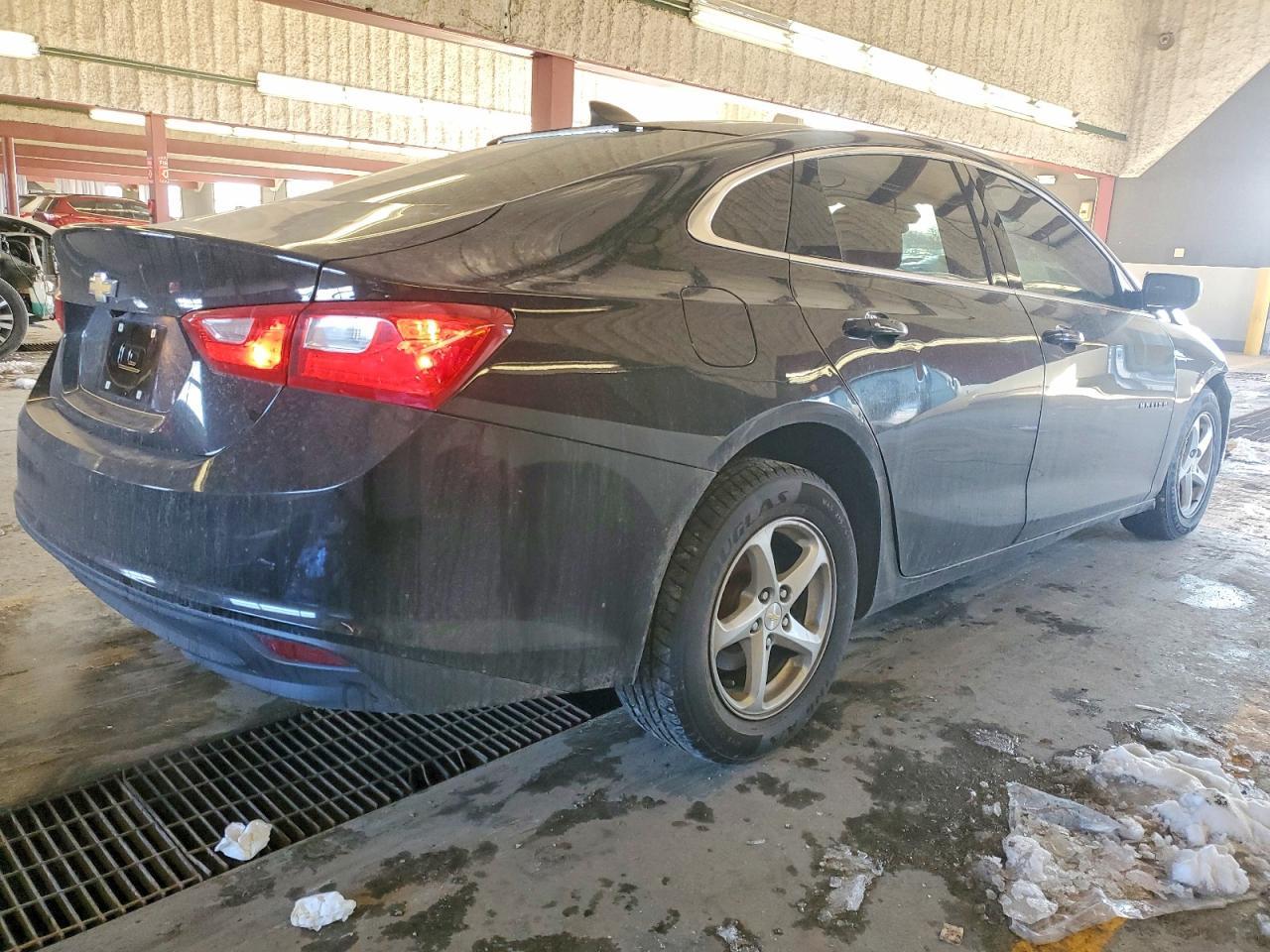 2018 Chevrolet Malibu Ls - Фото 3