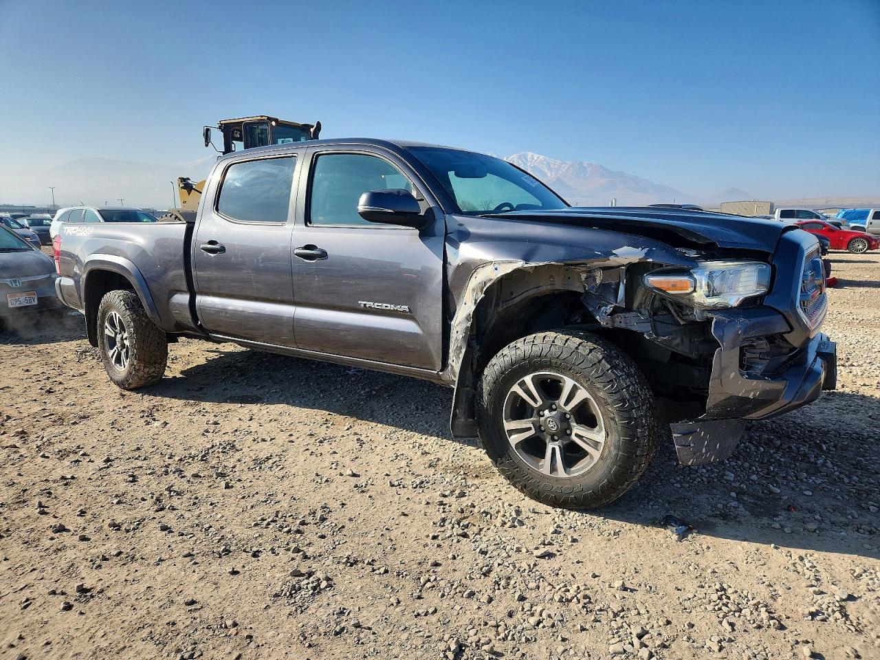 2017 Toyota Tacoma Sr5 V6 - Image 4
