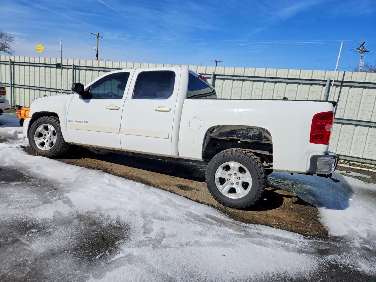 2007 Chevrolet Silverado C1500 Crew Cab - Фото 2
