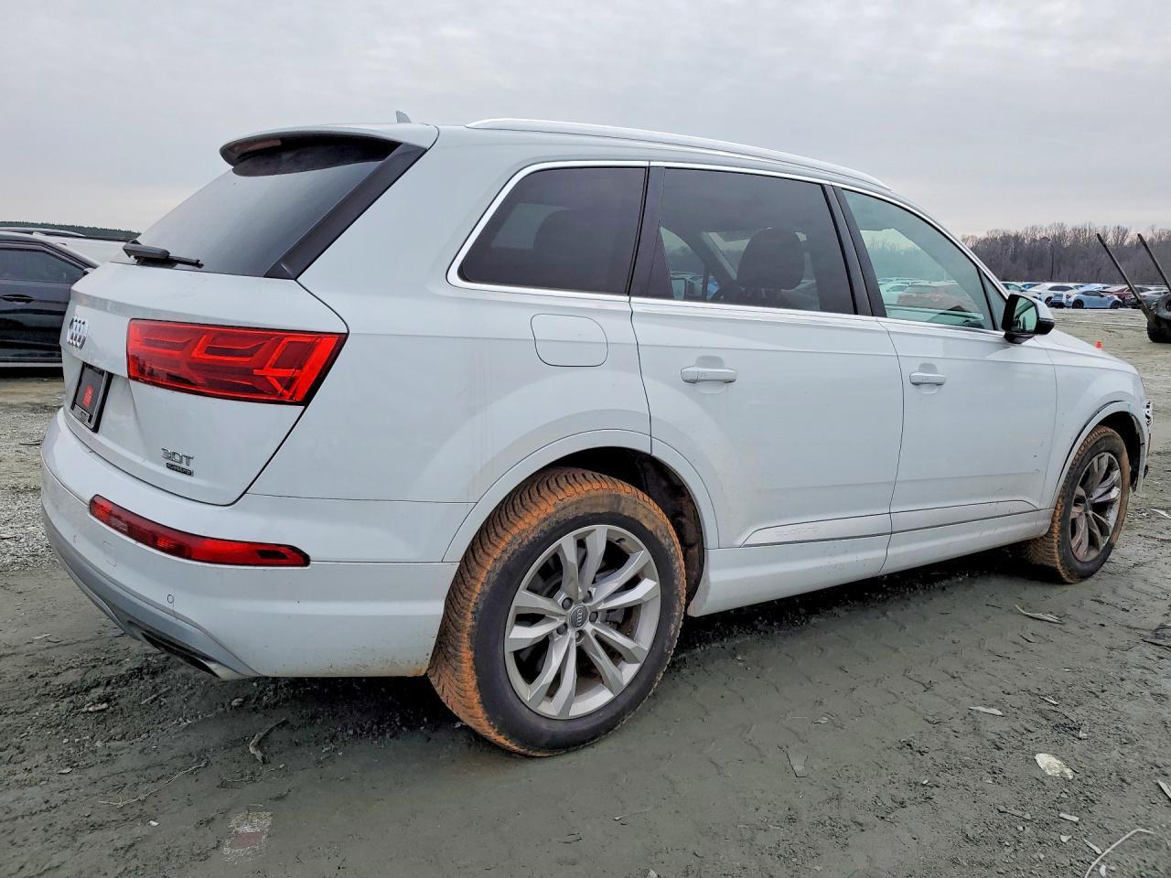 2018 Audi Q7 Premium Plus - Фото 3