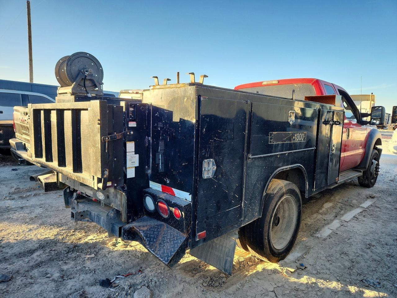2016 Ford F550 Super Duty - Image 3