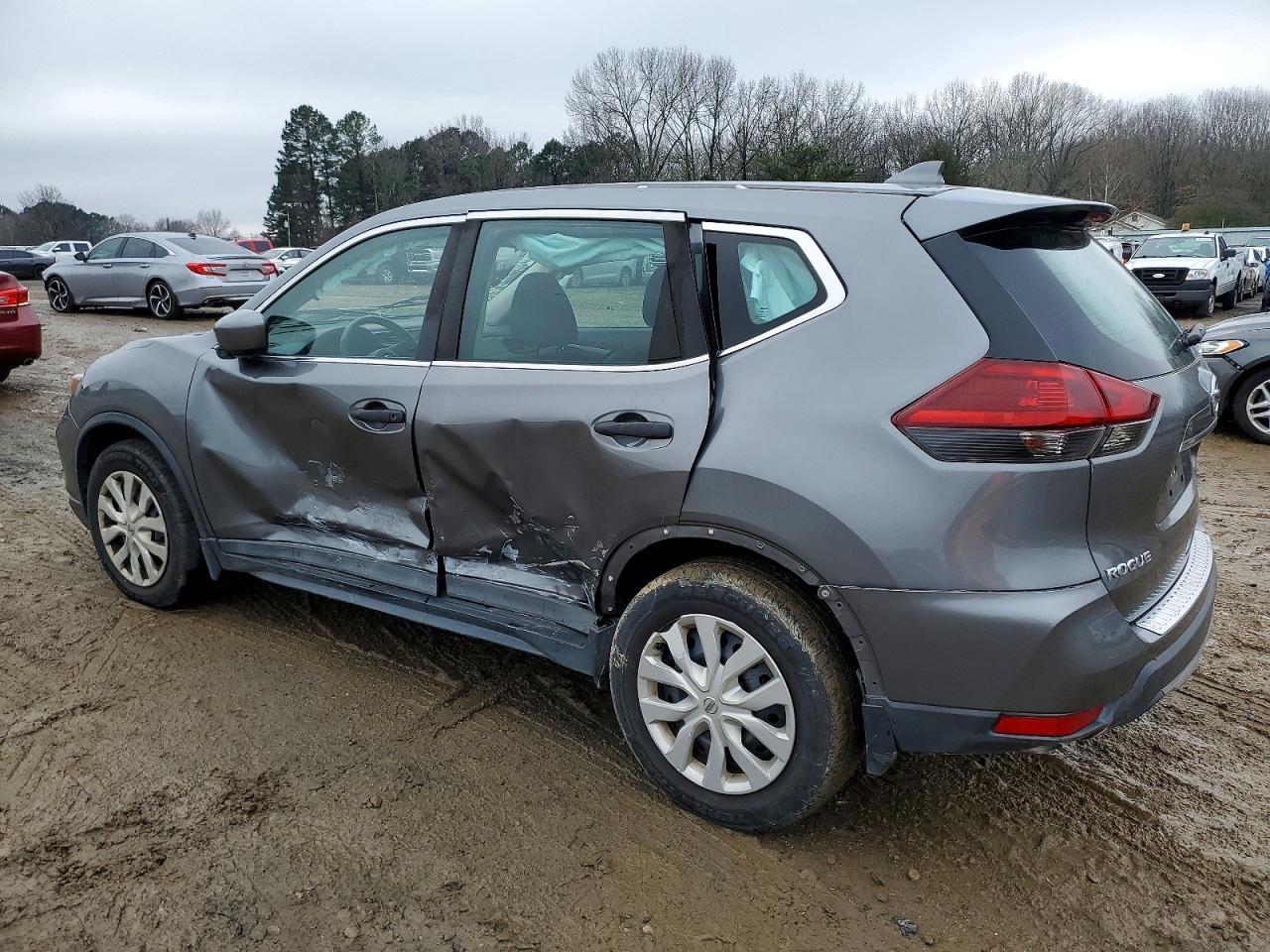 2018 Nissan Rogue S - Фото 2