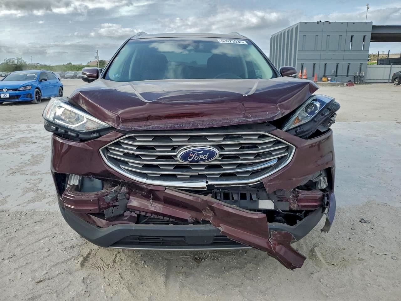 2019 Ford Edge Titanium - Фото 5
