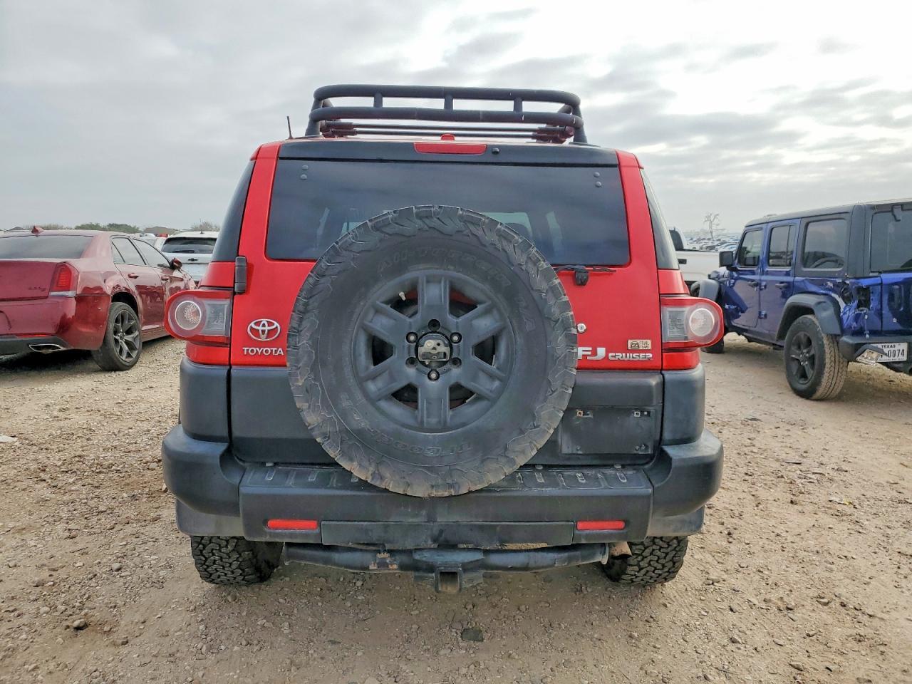 2012 Toyota Fj Cruiser - Image 6