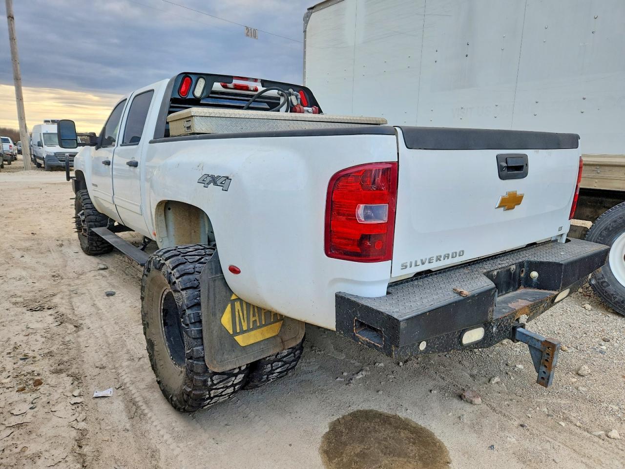 2012 Chevrolet Silverado K3500 Lt - Фото 2