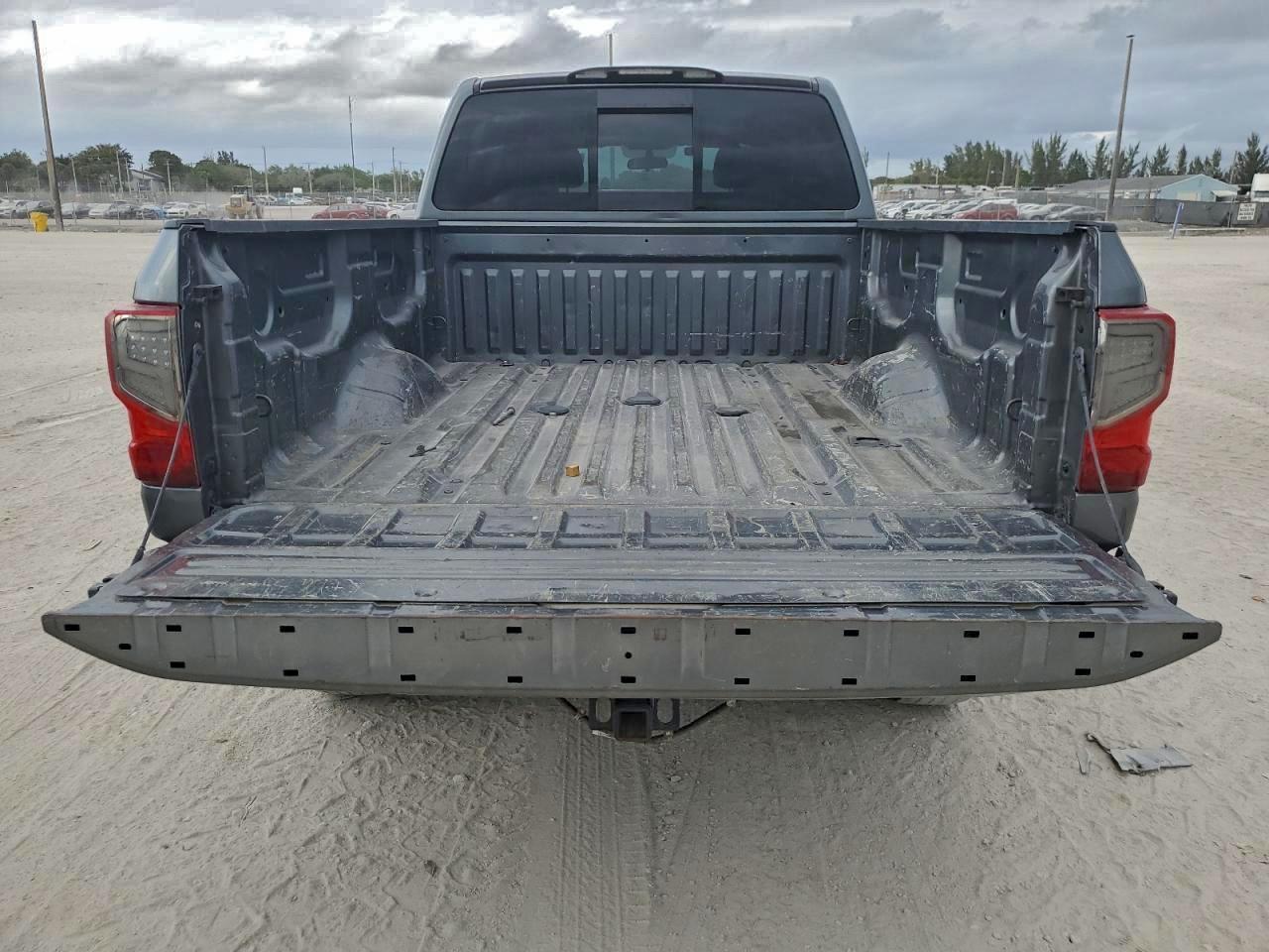 2016 Nissan Titan Xd S - Фото 6