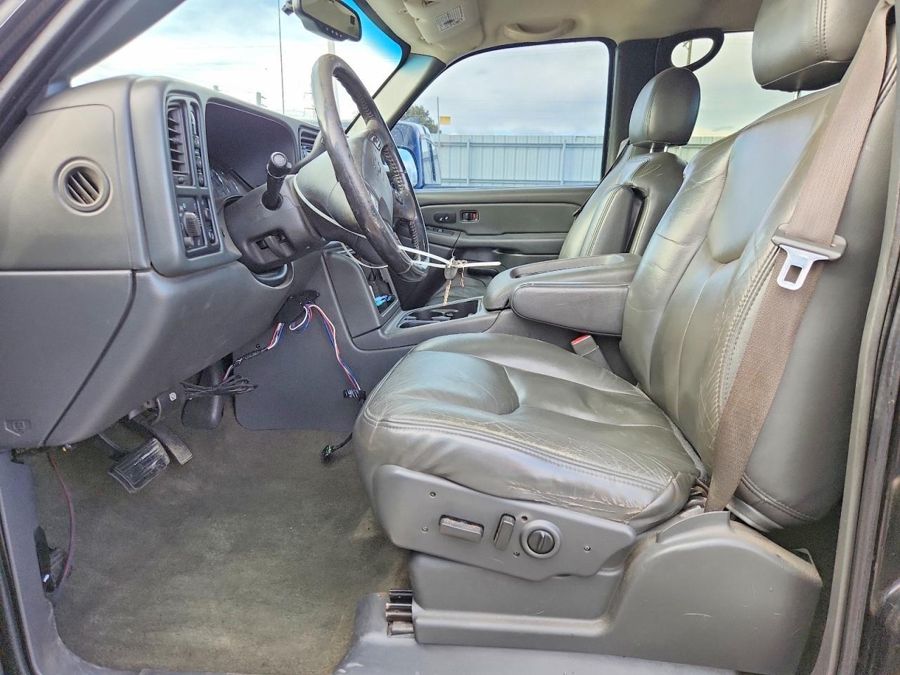 2007 Chevrolet Silverado K2500 Heavy Duty - Image 7