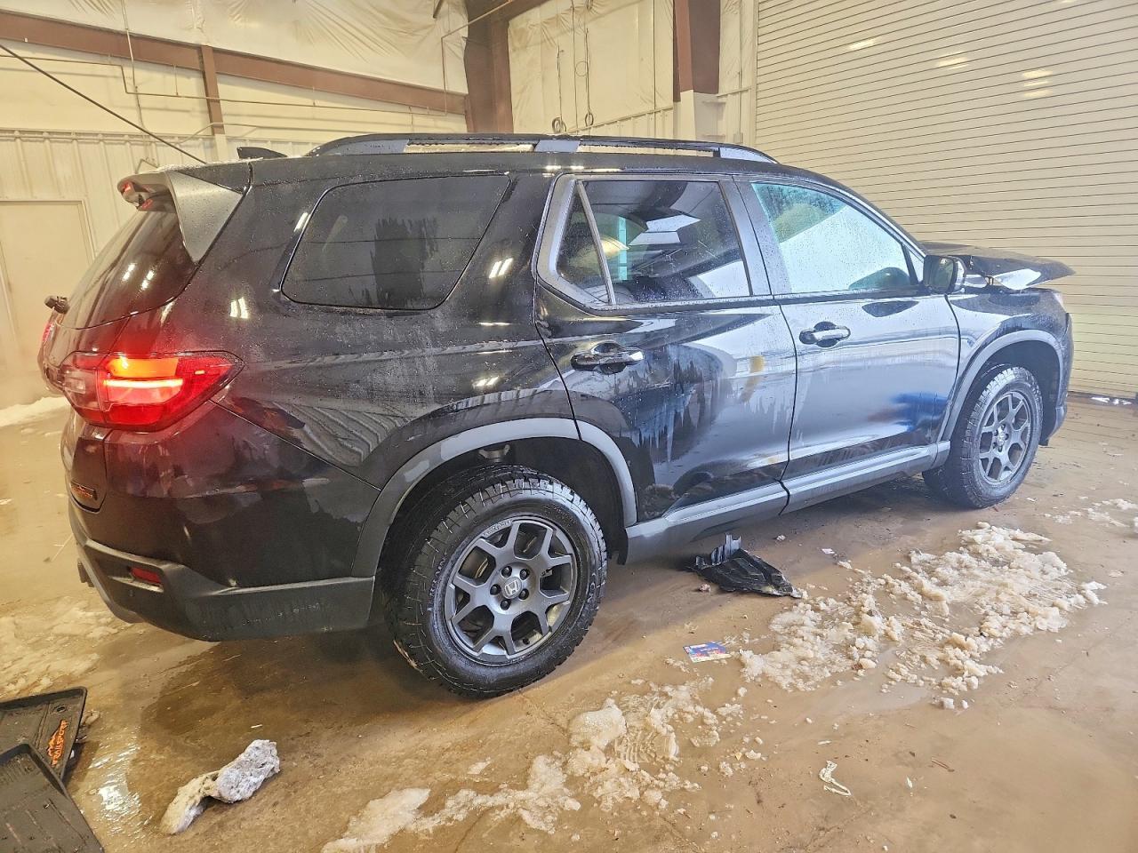 2025 Honda Pilot Trailsport - Фото 3