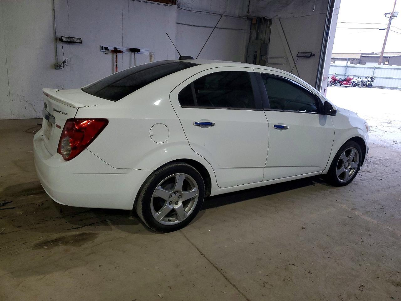 2015 Chevrolet Sonic Ltz - Фото 3