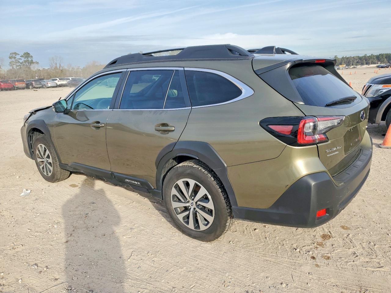 2025 Subaru Outback Premium - Фото 2