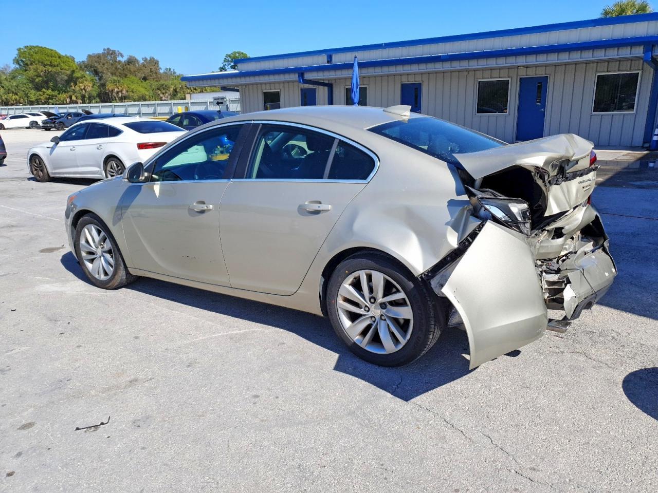 2015 Buick Regal Premium - Фото 2