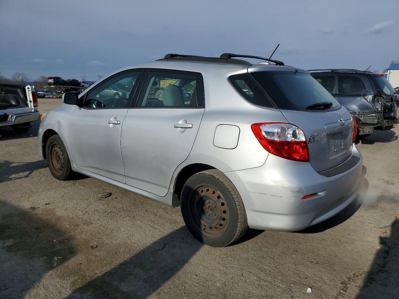 2009 Toyota Corolla Matrix S - Image 2