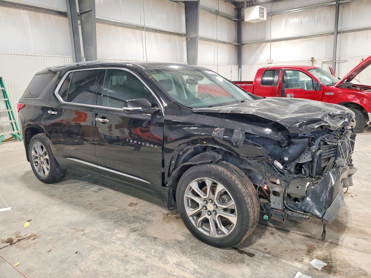 2018 Chevrolet Traverse Premier - Фото 4