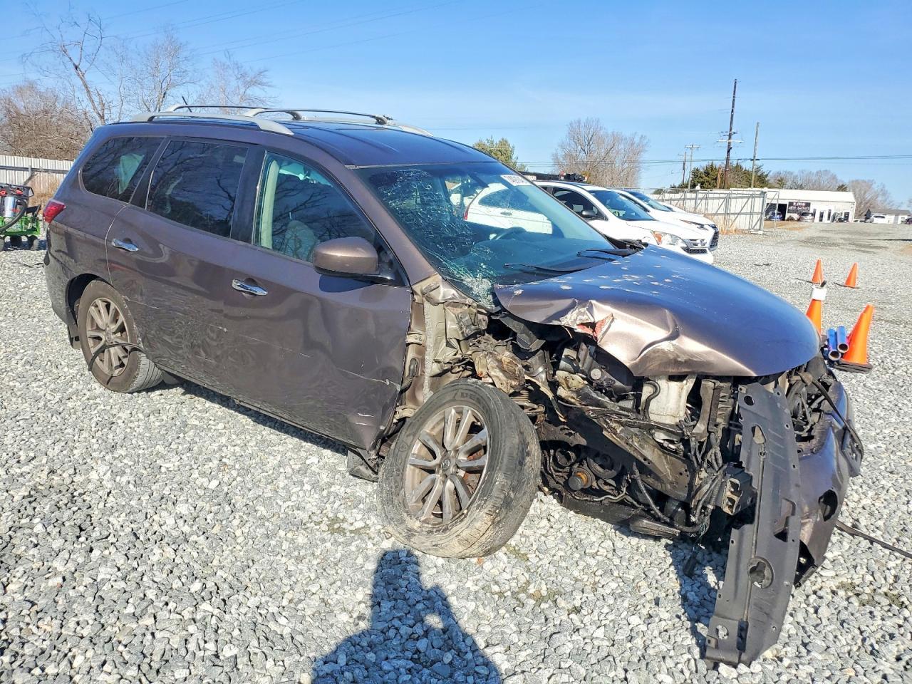 2015 Nissan Pathfinder S - Фото 4