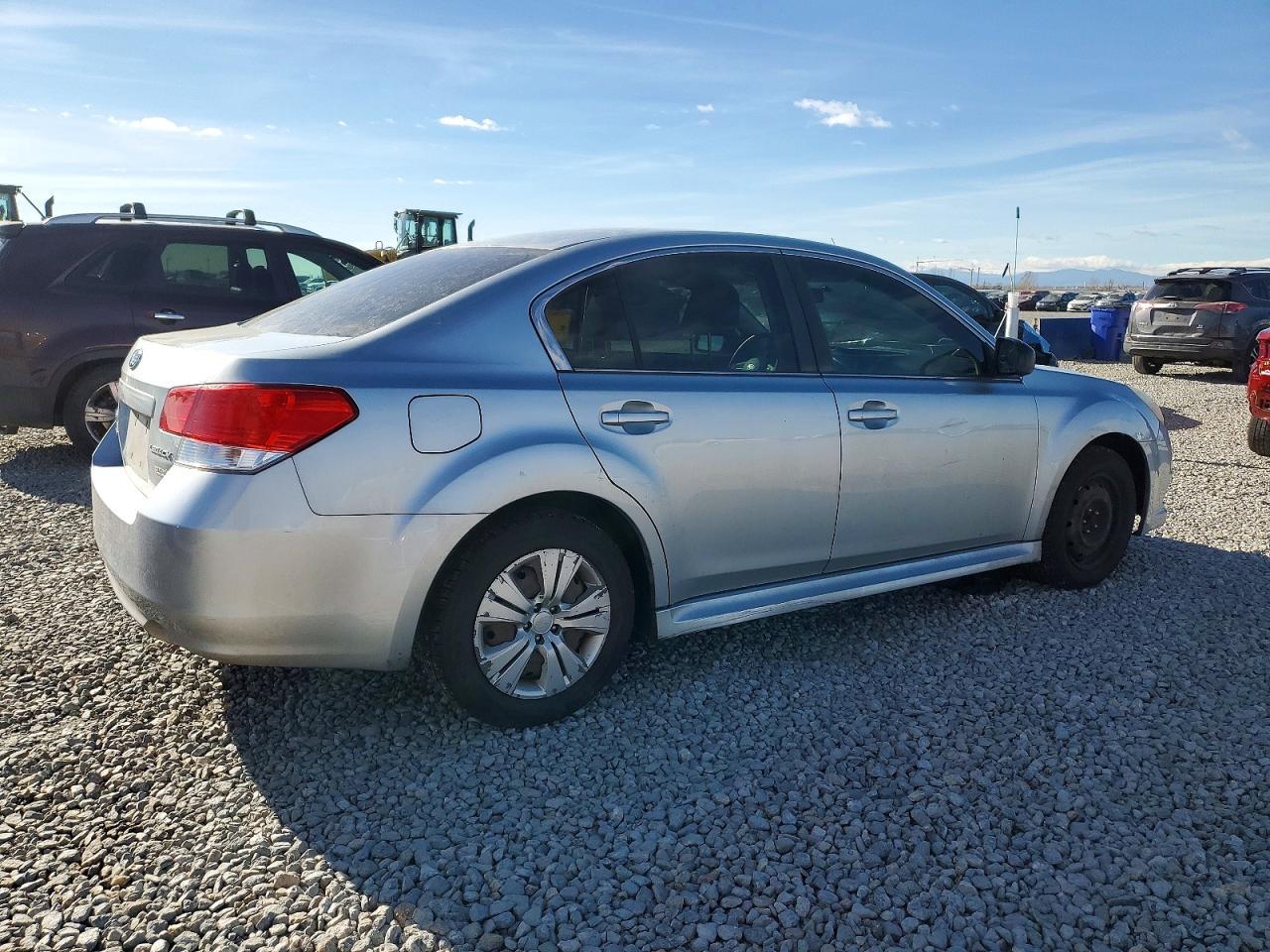 2012 Subaru Legacy 2.5I - Фото 3