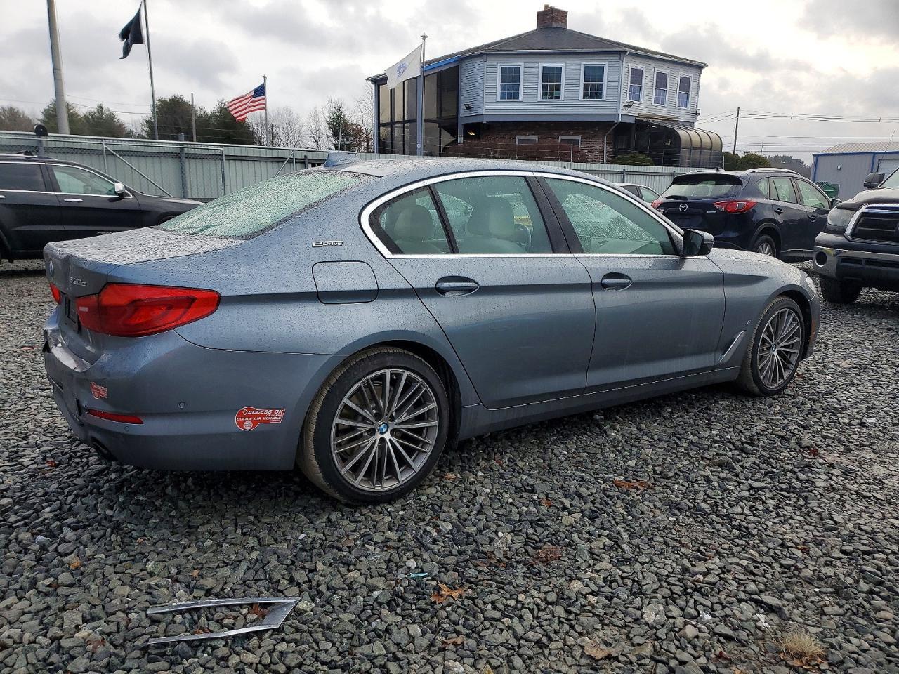 2019 BMW 5 Series 530E Iperfo - Фото 3