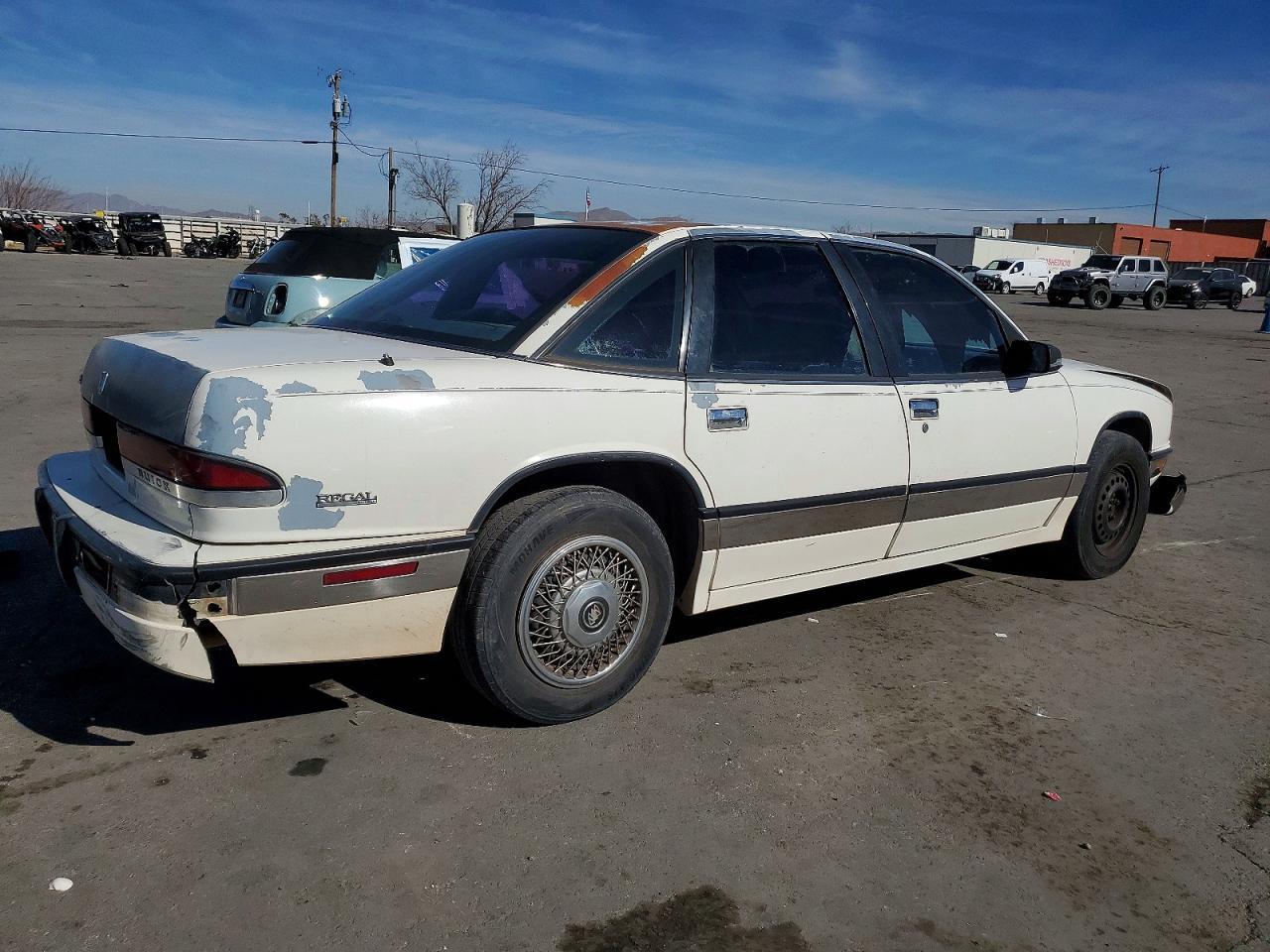 1992 Buick Regal Limited - Image 3