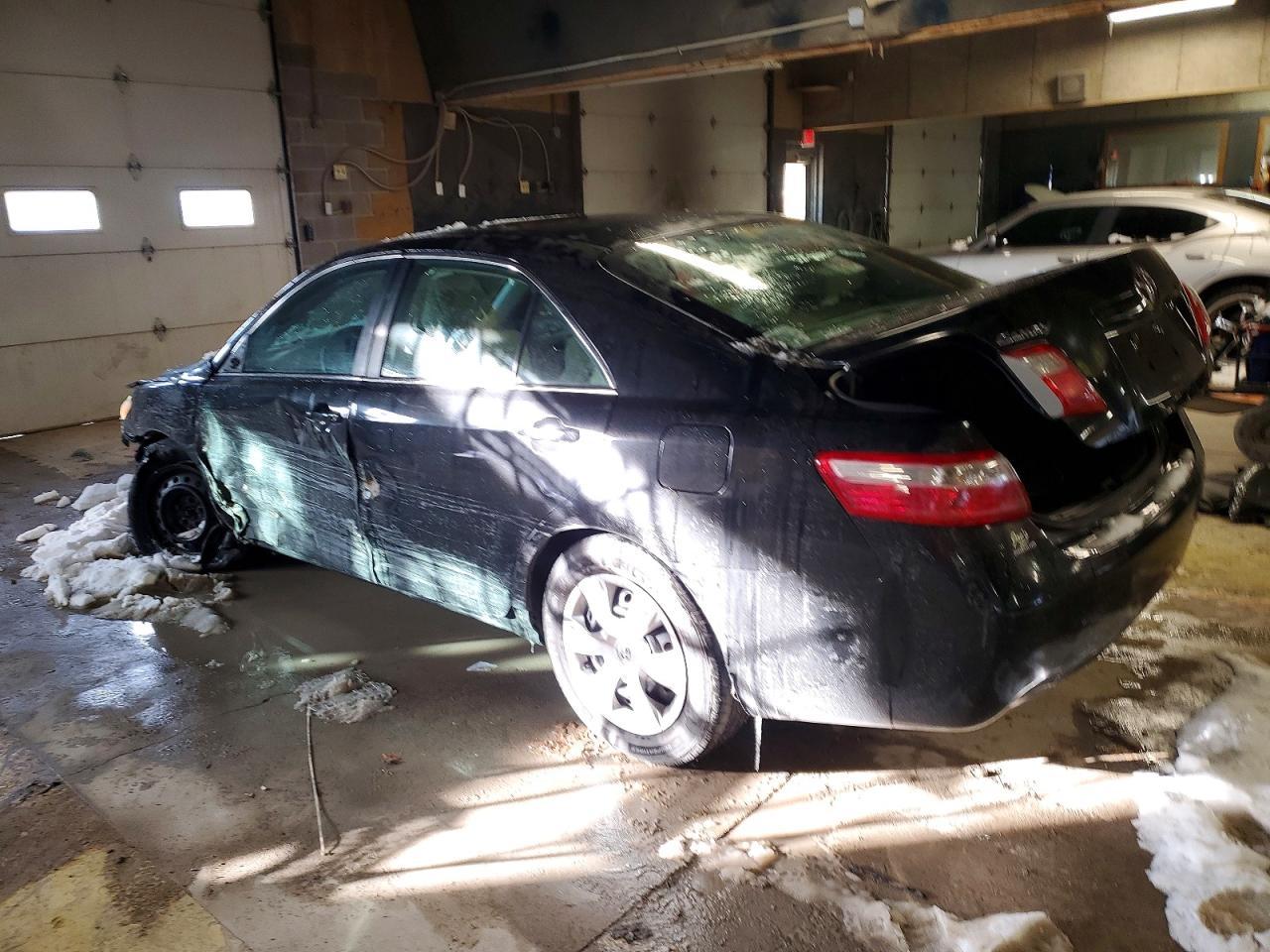 2009 Toyota Camry Base - Фото 2