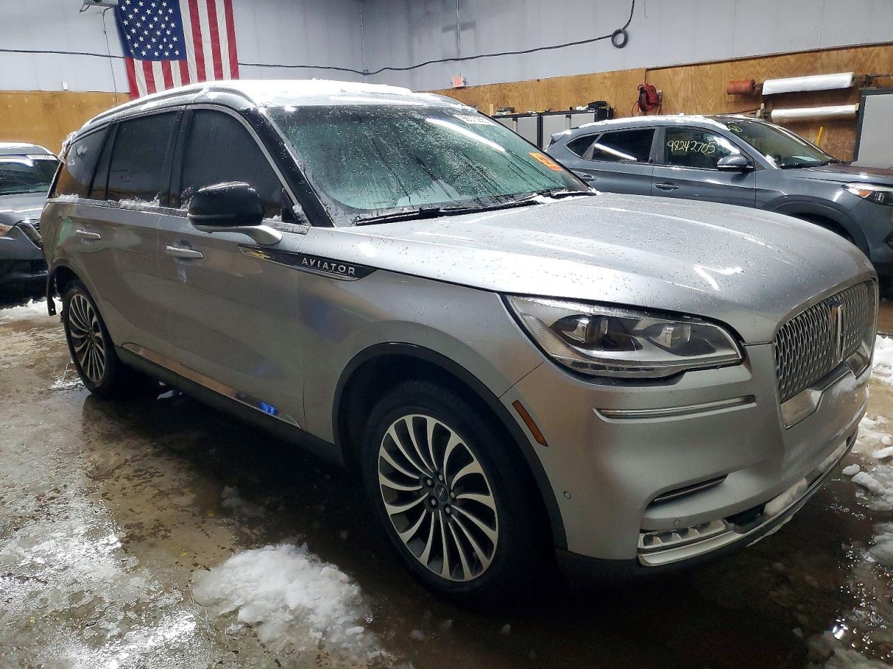 2020 Lincoln Aviator Reserve - Image 4