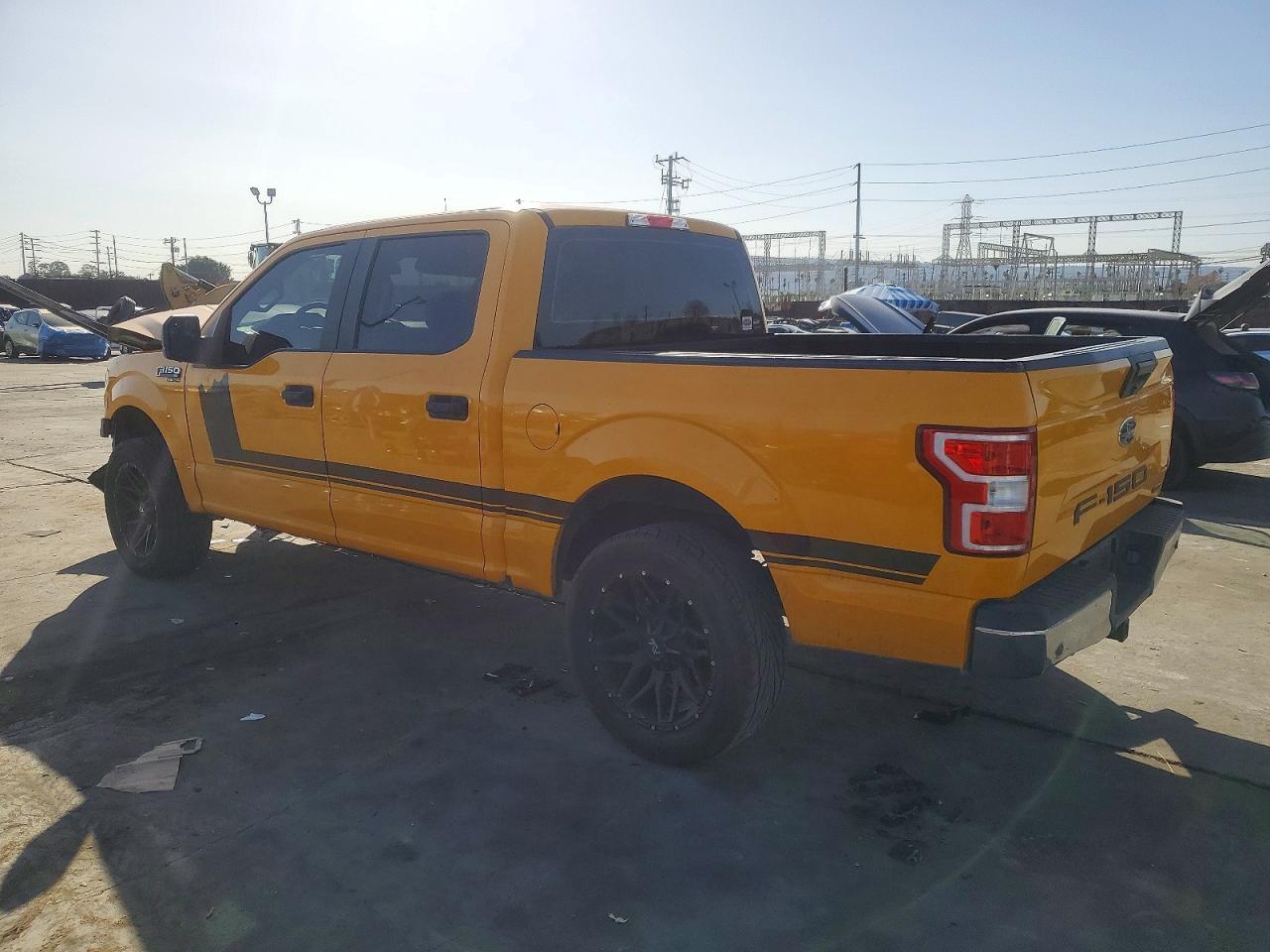 2018 Ford F150 Supercrew - Фото 2