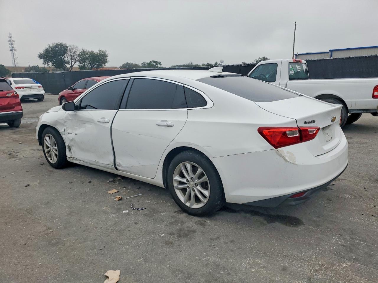 2016 Chevrolet Malibu Lt - Фото 2
