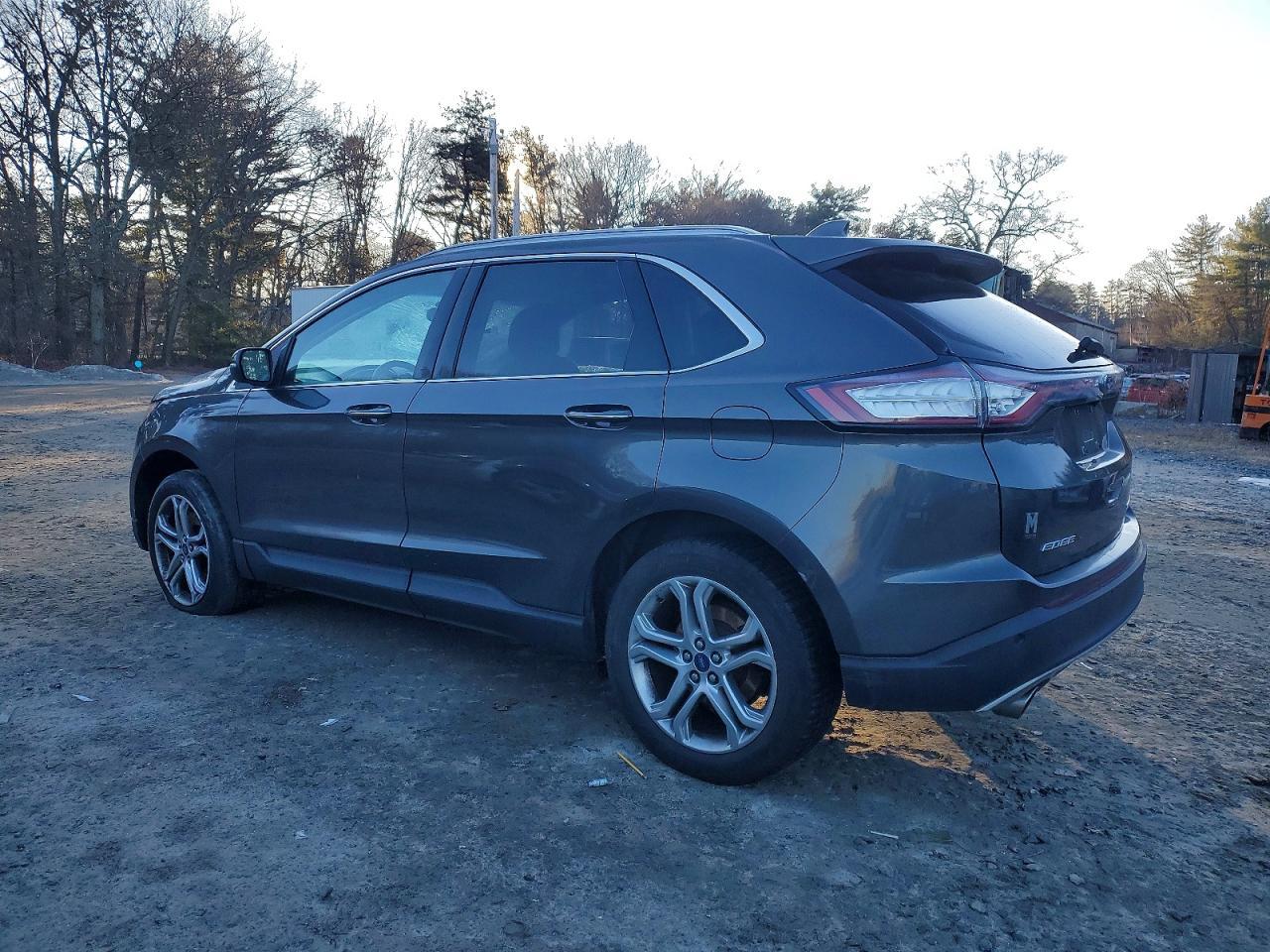 2017 Ford Edge Titanium - Image 2