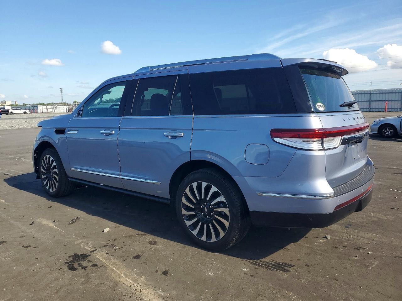2024 Lincoln Navigator Black Label - Image 2