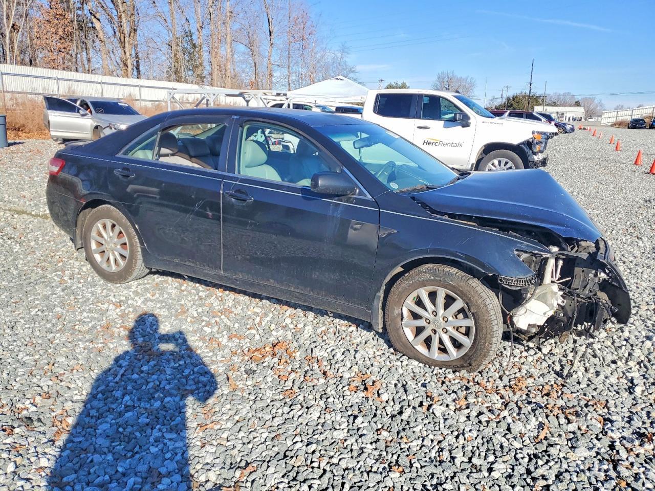 2011 Toyota Camry Base - Image 4