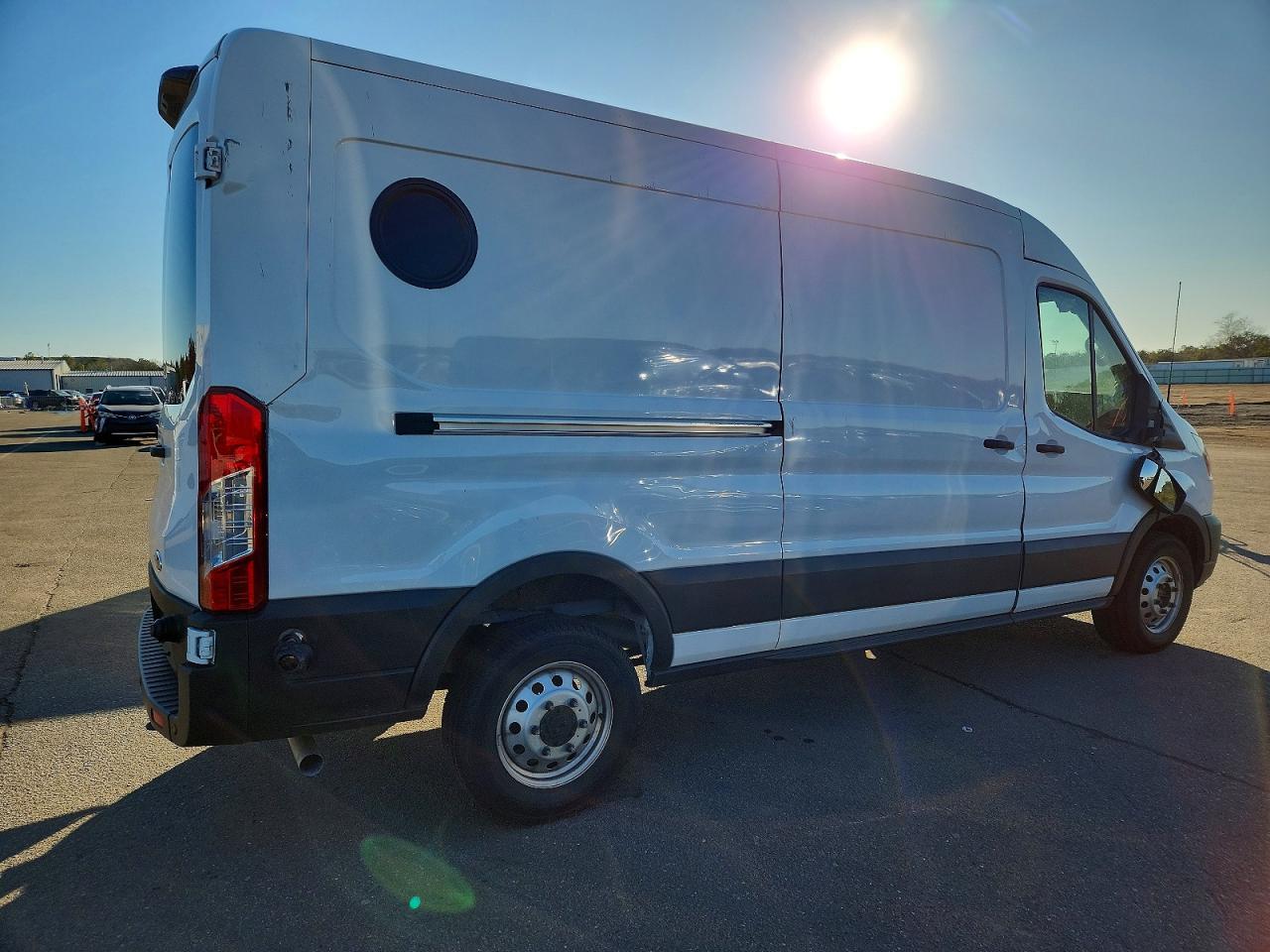 2025 Ford Transit T-250 Delivery Van - Image 3