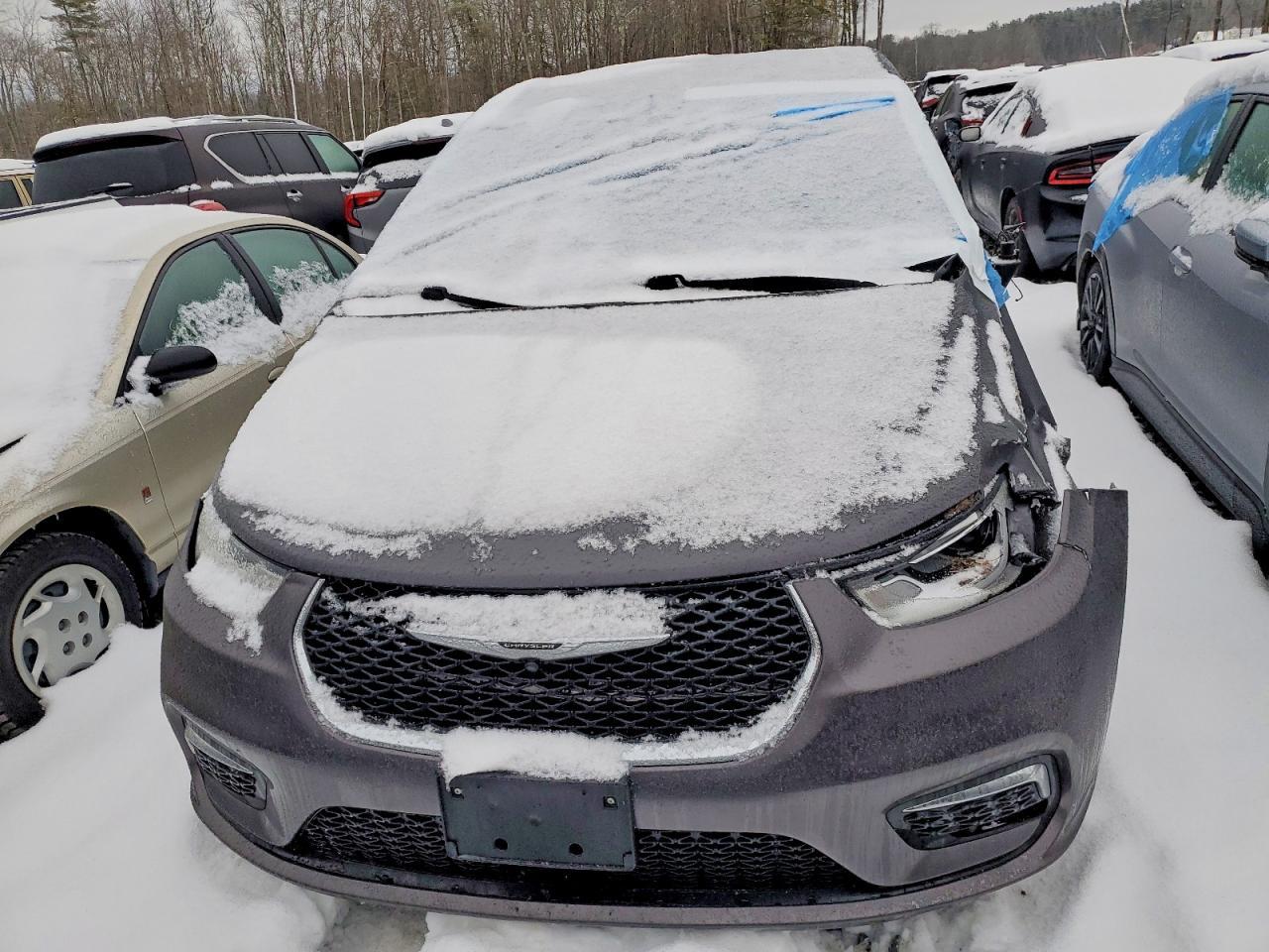 2023 Chrysler Pacifica Touring L - Image 5