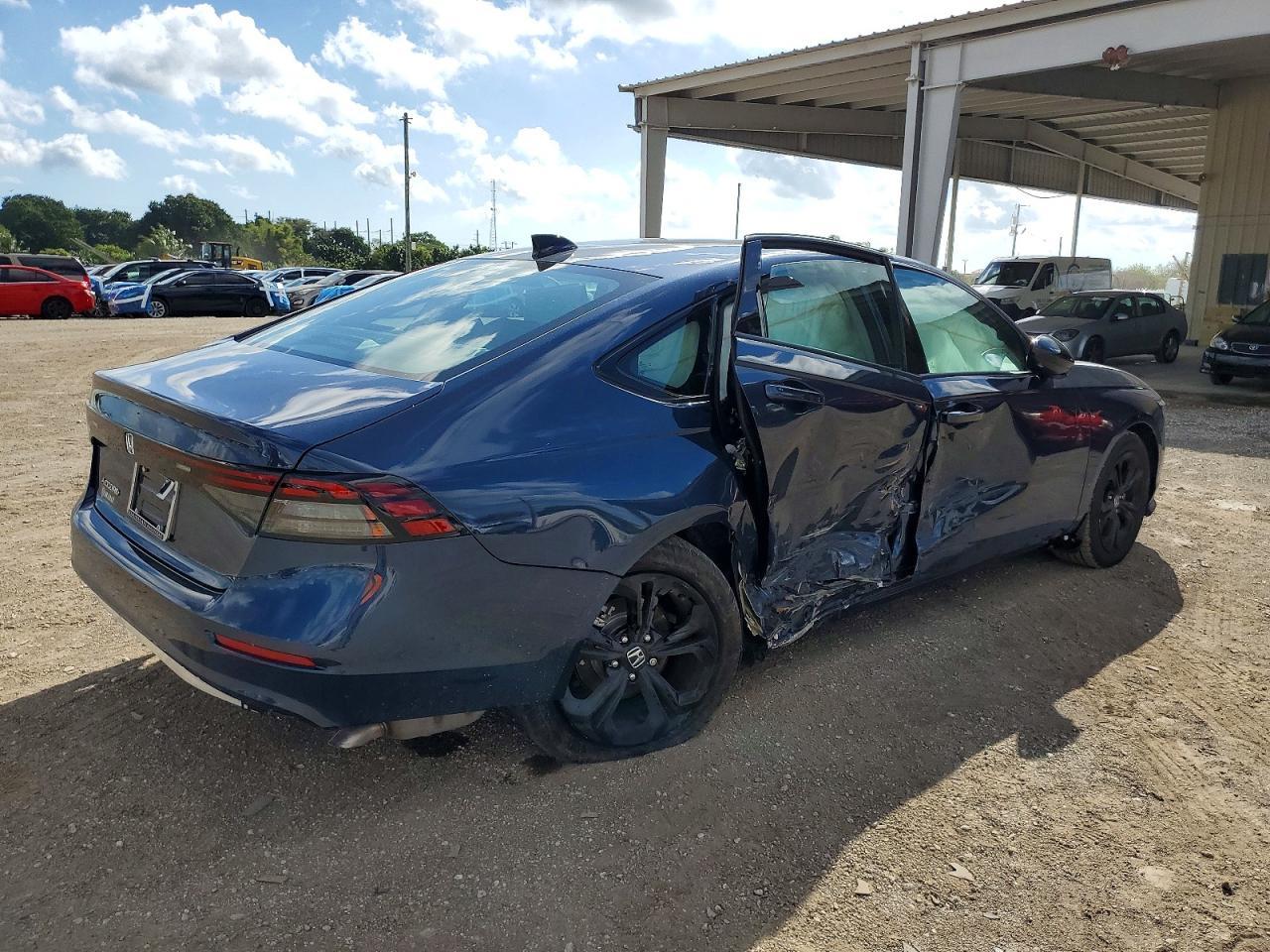 2025 Honda Accord Se - Фото 3