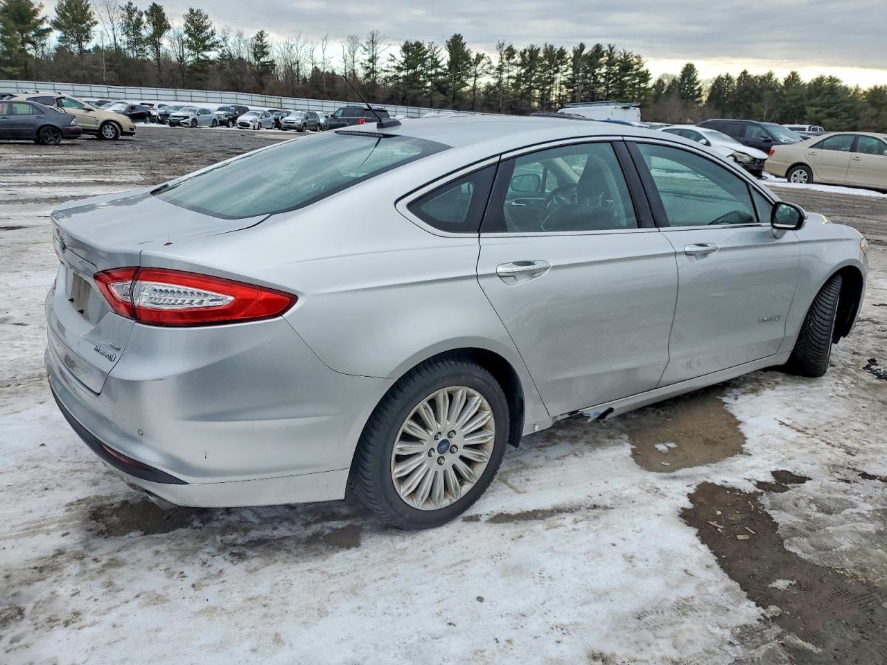 2014 Ford Fusion Se Hybrid - Фото 3