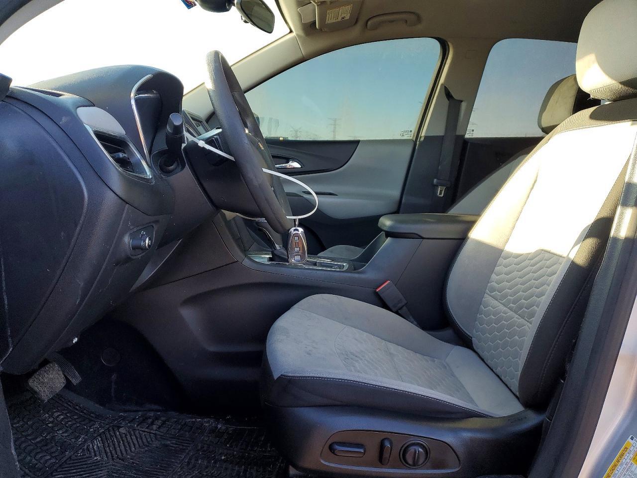 2021 Chevrolet Equinox Ls - Image 7