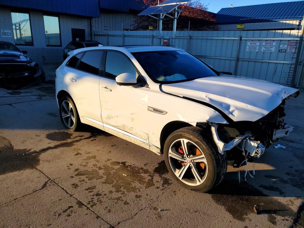 2017 Jaguar F-Pace S - Фото 4