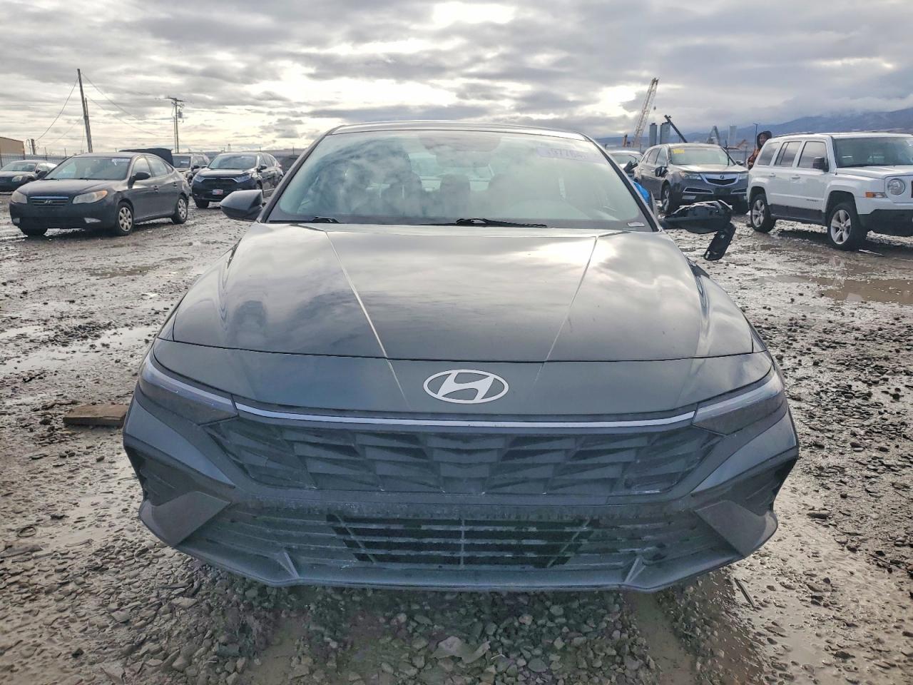 2025 Hyundai Elantra Se - Image 5