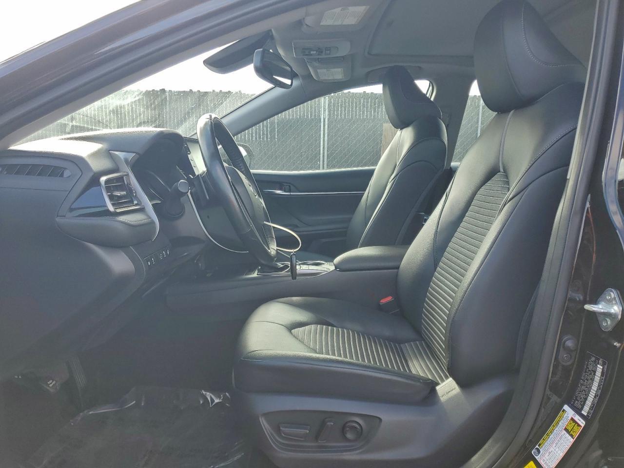 2022 Toyota Camry Night Shade - Фото 7