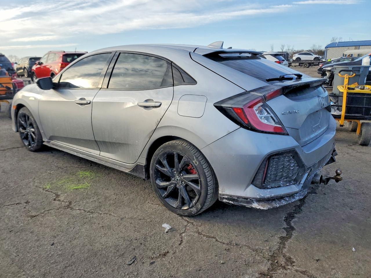 2019 Honda Civic Sport - Фото 2