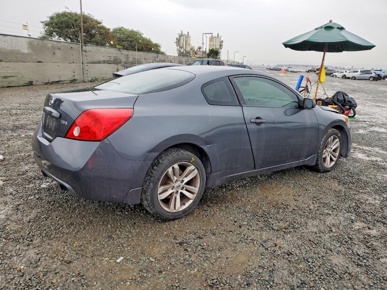 2011 Nissan Altima S - Фото 3