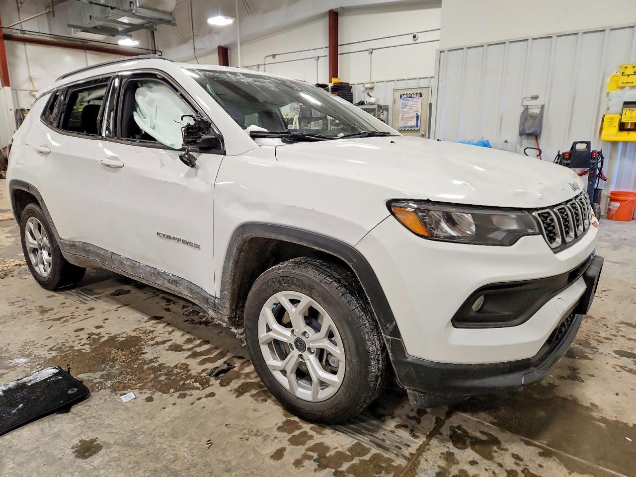 2025 Jeep Compass Latitude - Image 4