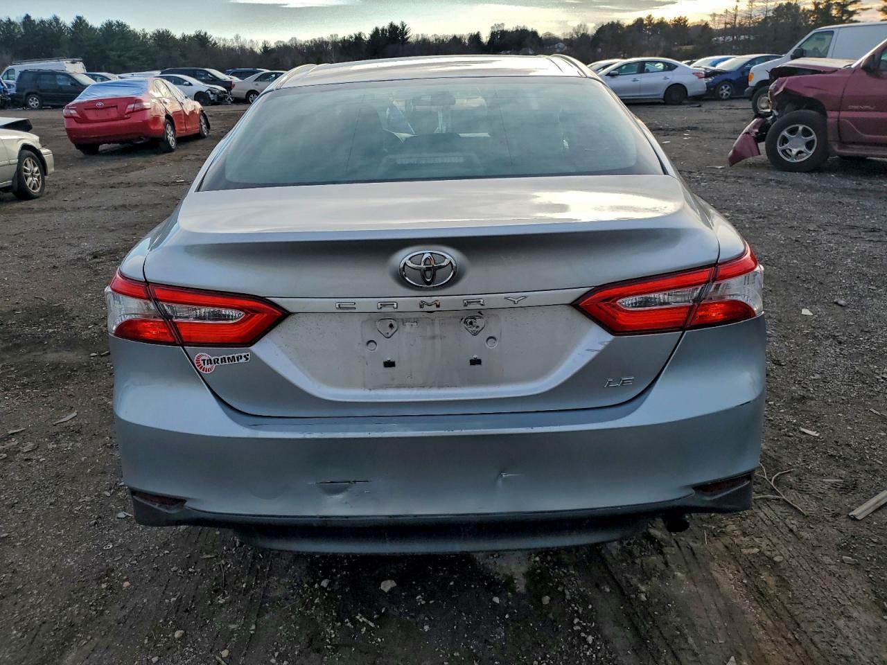2018 Toyota Camry L - Фото 6